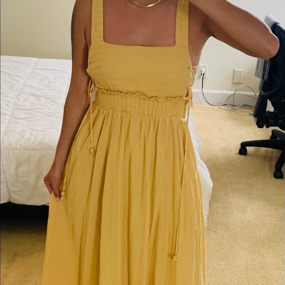 Yellow Summer Dress - Picture 4 of 5